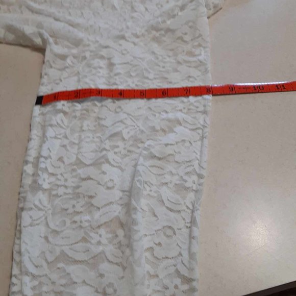 White Lace Robe - Picture 9 of 9